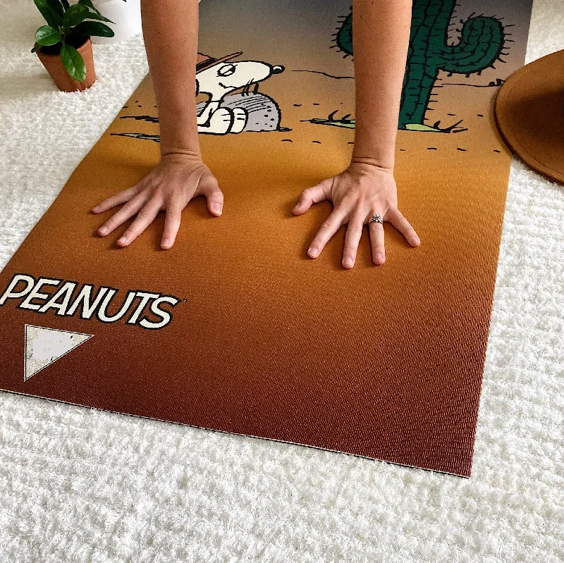 peanuts-x-yeti-yoga-spike-desert-yoga-mat