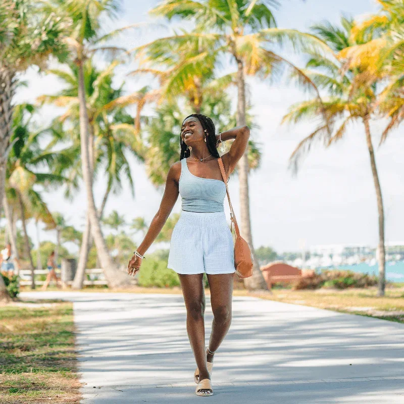 white-cotton-shorts